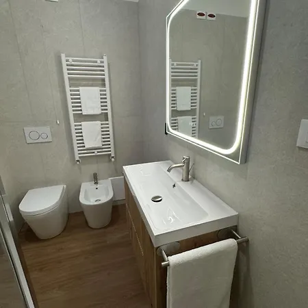 Apartmanhotel Tuliphouse San Felice 4*