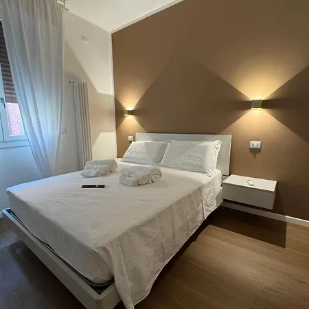 Tuliphouse San Felice 4* ボローニャ